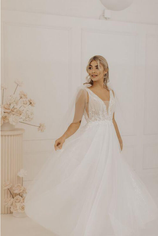 luxurious-bridal-2″ show_in_lightbox=