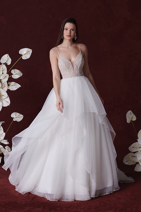 v-neckline – Justin Alexander Wedding Dress