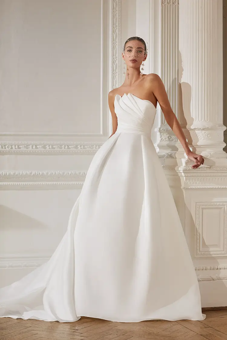 Ellis Bridals – Dress Designer