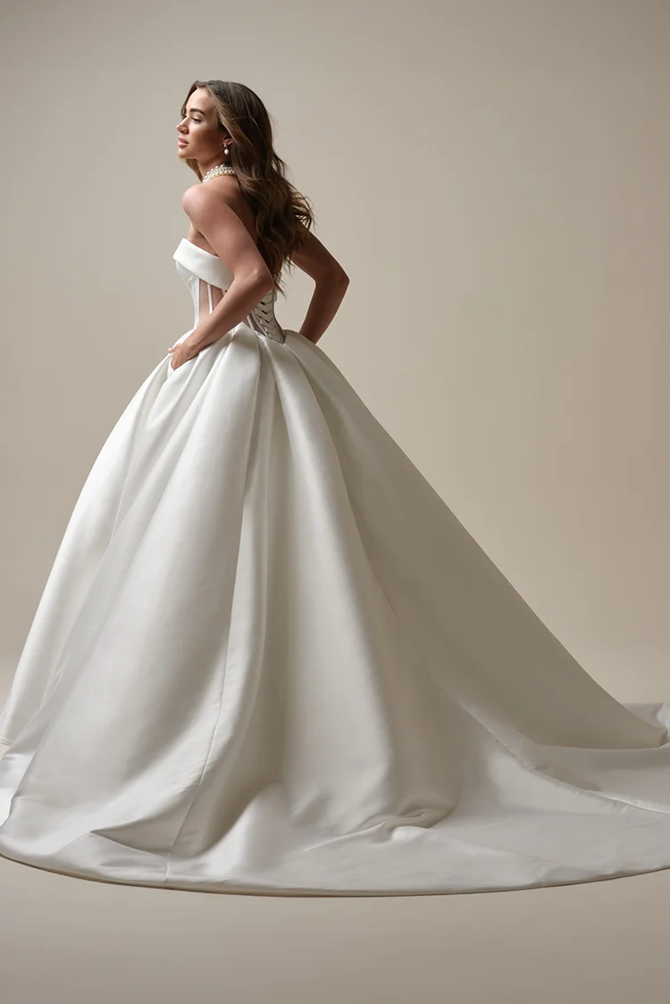 Aberdeen Vida - Sottero and Midgley view 2