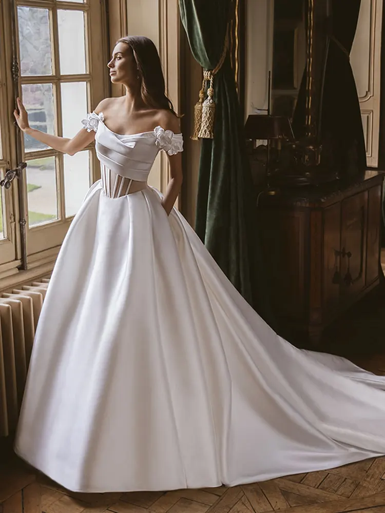 Gwendolyn M - Elysee Prive by Elysee