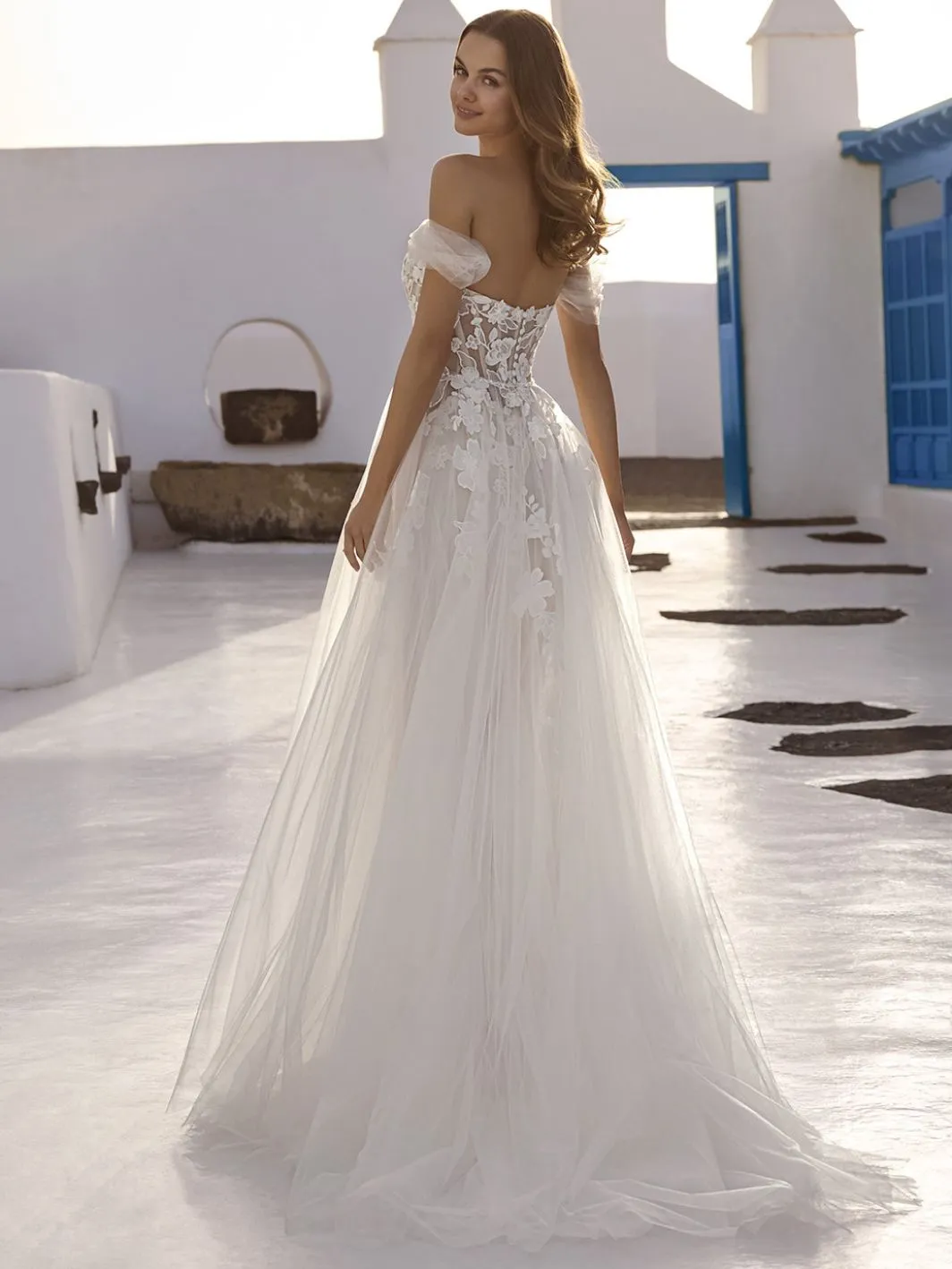 Enola - Love by Enzoani view 2