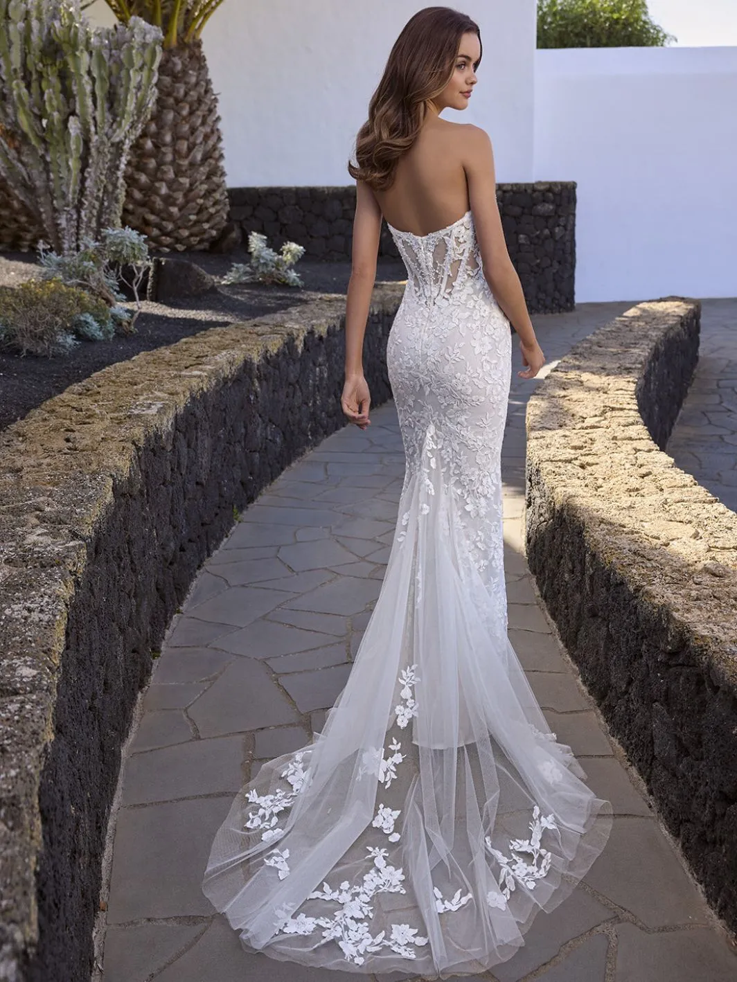 Estrella - Love by Enzoani view 2