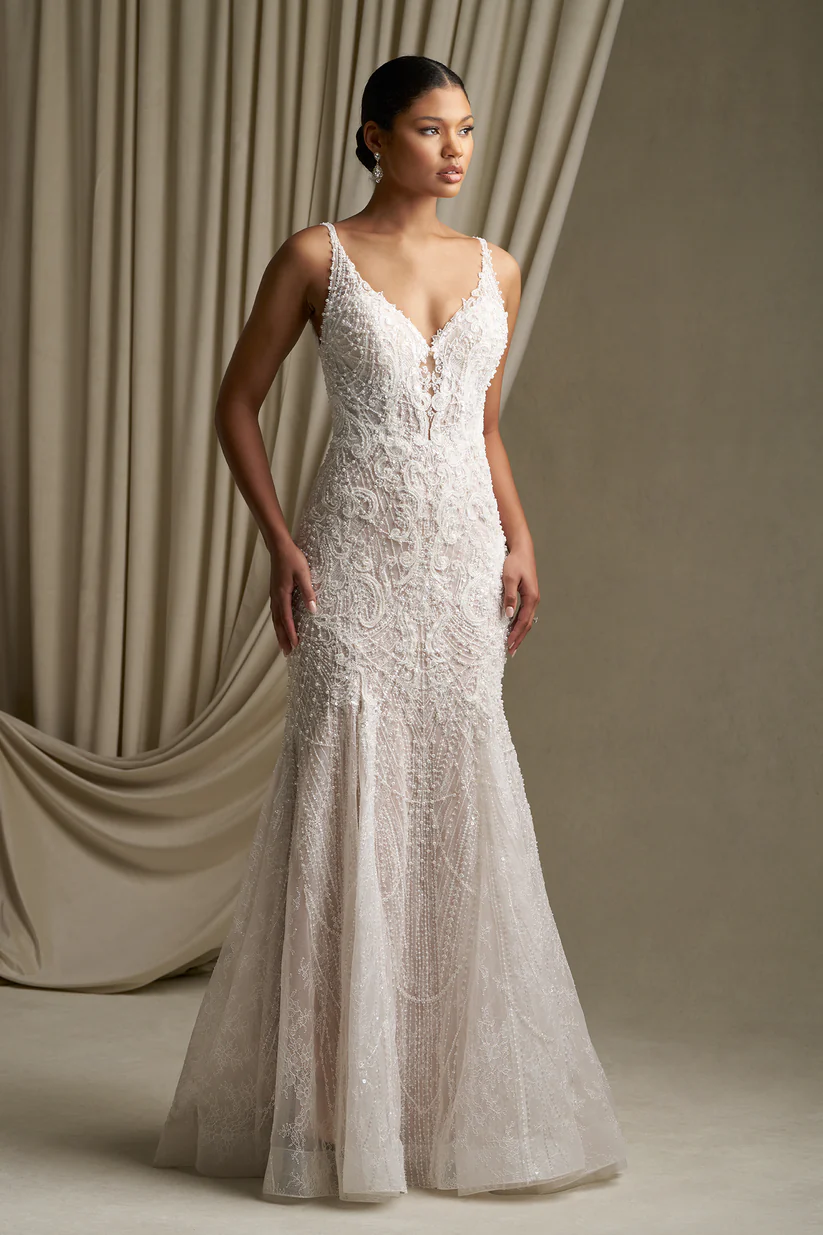 C805 - Allure Couture by Allure Couture