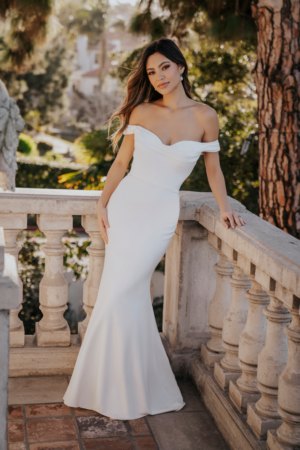 R3653 - Allure Romance