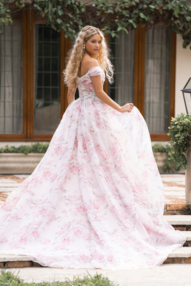 R3850- Allure Romance view 2