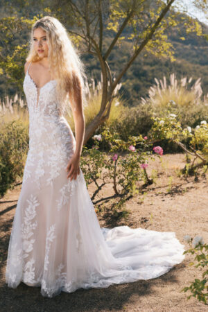 R3904NC - Allure Romance